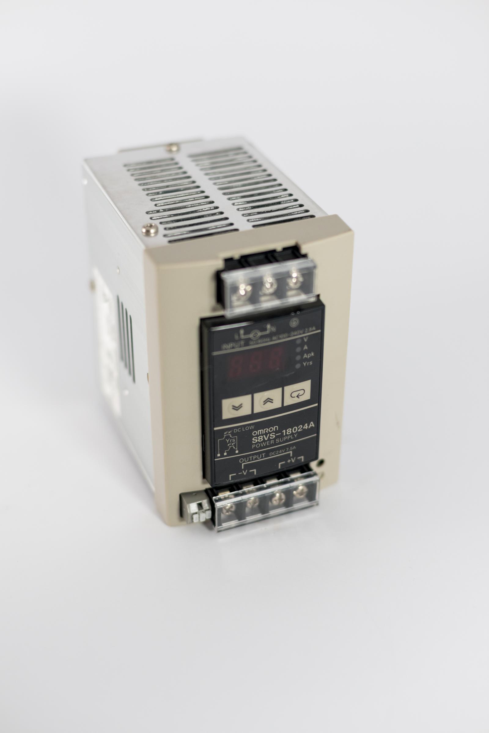 Omron CJ2M-CPU13 PLCセット CJ2M-CPU13 Omron Automation and Safety | 産業用オートメーション