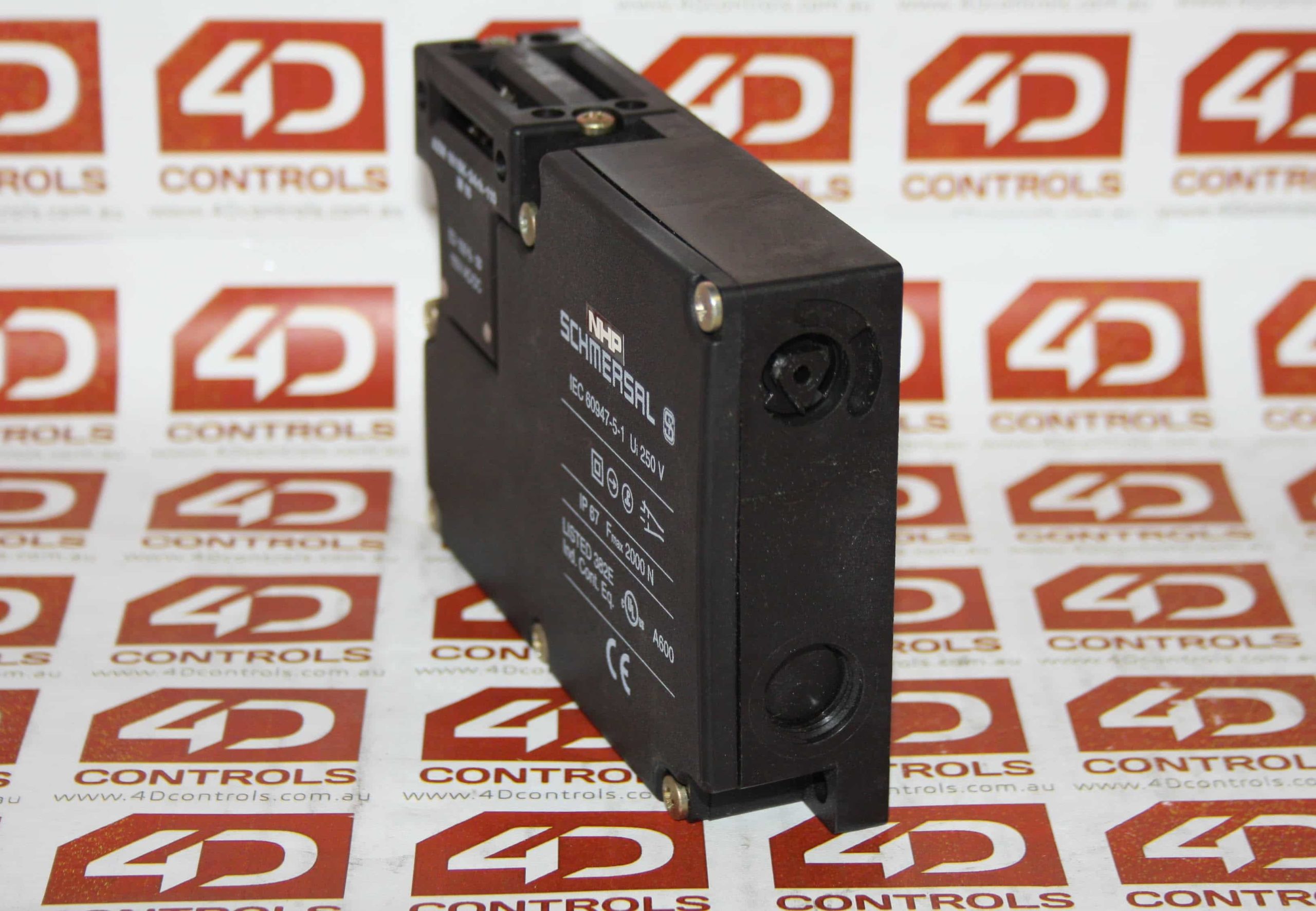 NHP AZM 161SK-24RK-110 M16 Safety Interlock Switch 2NO/4NC 110V