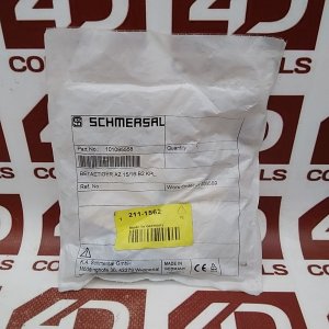 101095558 | Schmersal | AZ 15/16, Actuator Key, Angled, 44mm